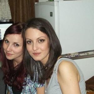 Meet your Posher, Adelaida